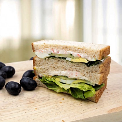 Crabby Seafood Sandwich with Fruit